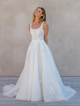 Load image into Gallery viewer, Nina MB2519