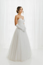 Load image into Gallery viewer, Olivia