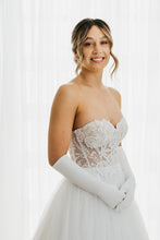 Load image into Gallery viewer, Freya