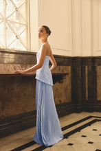 Load image into Gallery viewer, Lacy Strapless
