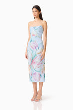 Load image into Gallery viewer, Priselle Strapless Midi Dress in Blue Floral
