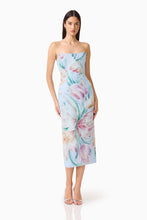 Load image into Gallery viewer, Priselle Strapless Midi Dress in Blue Floral

