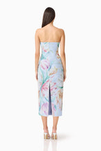 Load image into Gallery viewer, Priselle Strapless Midi Dress in Blue Floral

