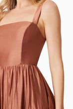 Load image into Gallery viewer, Fauna Maxi Dress
