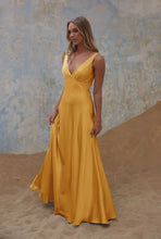 Load image into Gallery viewer, TO2428 Avonlea
