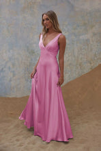 Load image into Gallery viewer, TO2428 Avonlea
