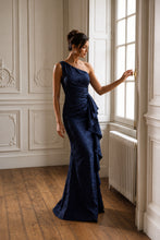 Load image into Gallery viewer, Arabella Gown

