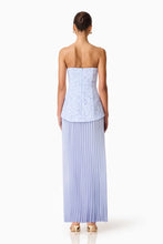 Load image into Gallery viewer, Lacy Strapless
