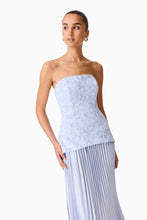 Load image into Gallery viewer, Lacy Strapless
