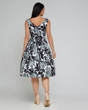 Load image into Gallery viewer, VIVIAN DRESS from Retrospec&#39;d
